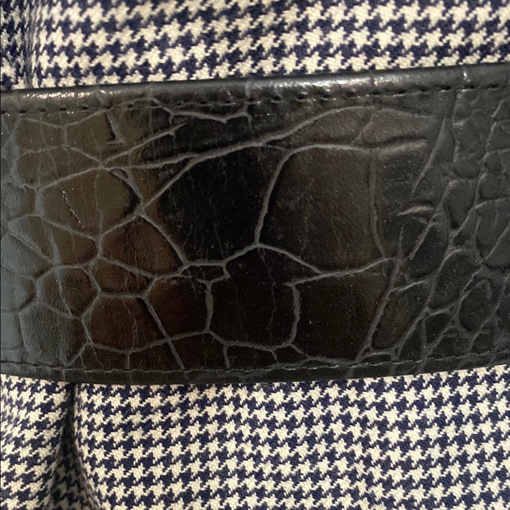 Black WIDE Belt with Croc design and Gold Buckle - Picture 4 of 14